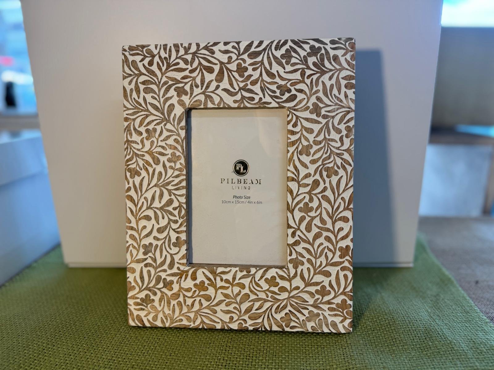 Pilbeam Carved Woodland (4×6)